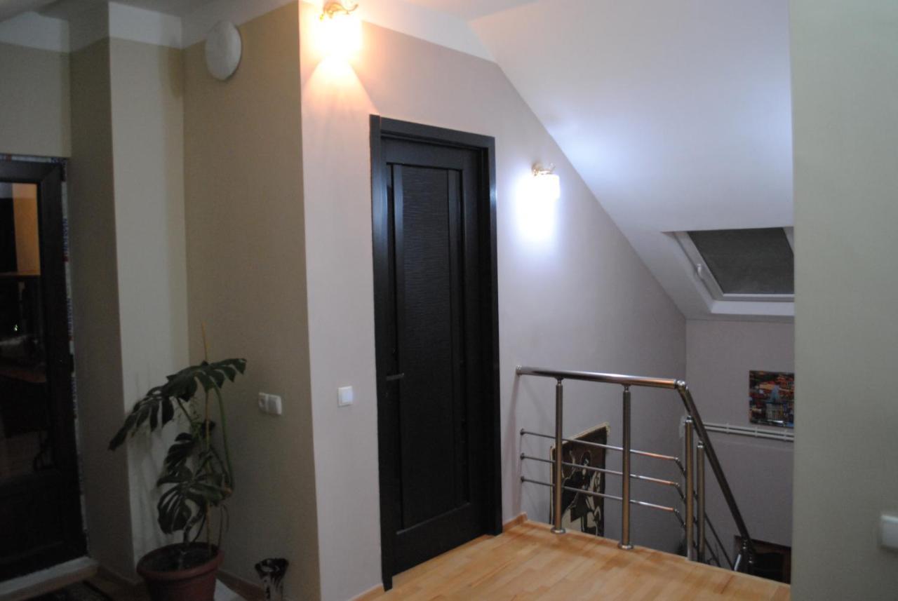Family Guesthouse - Macharashvili Tbilisi Exteriör bild