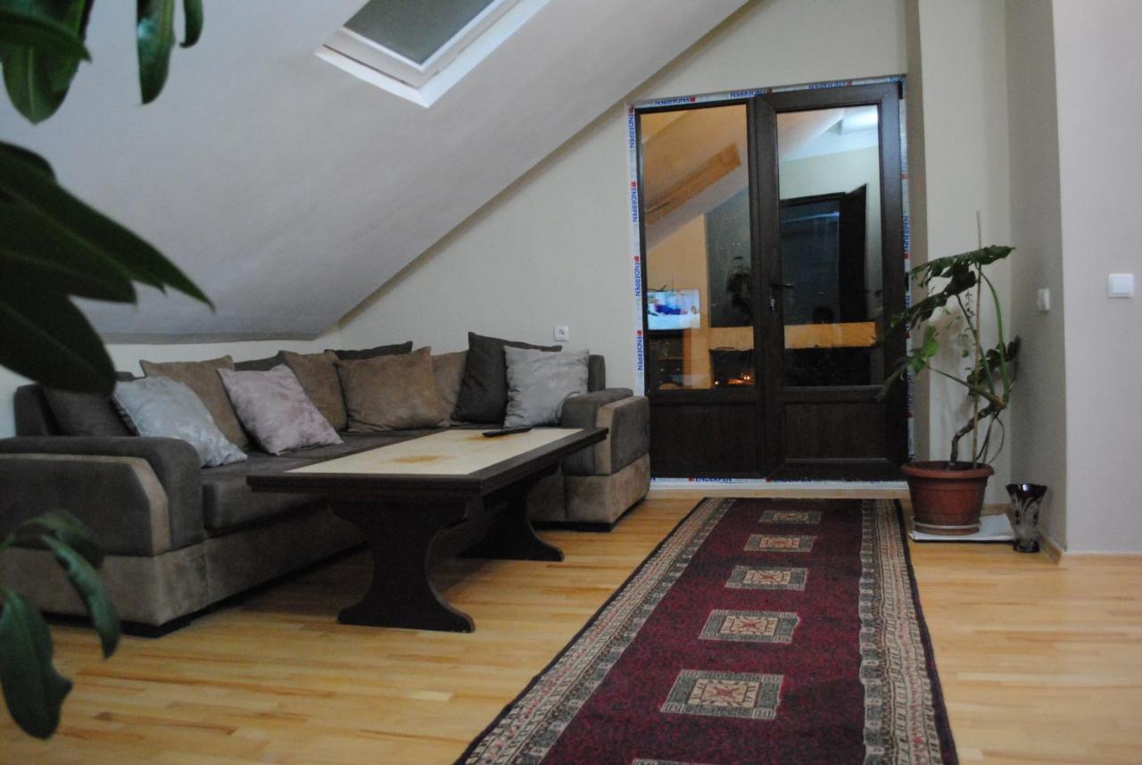 Family Guesthouse - Macharashvili Tbilisi Exteriör bild
