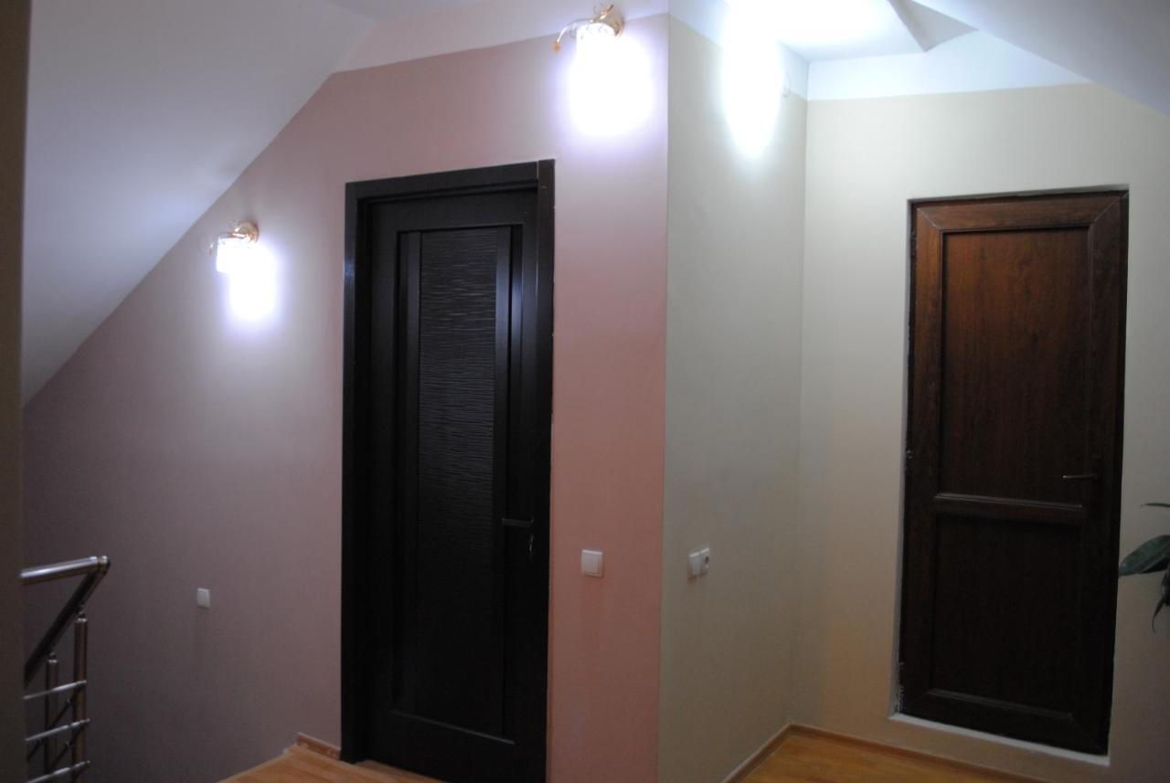 Family Guesthouse - Macharashvili Tbilisi Exteriör bild