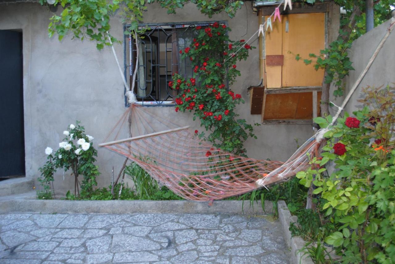 Family Guesthouse - Macharashvili Tbilisi Exteriör bild