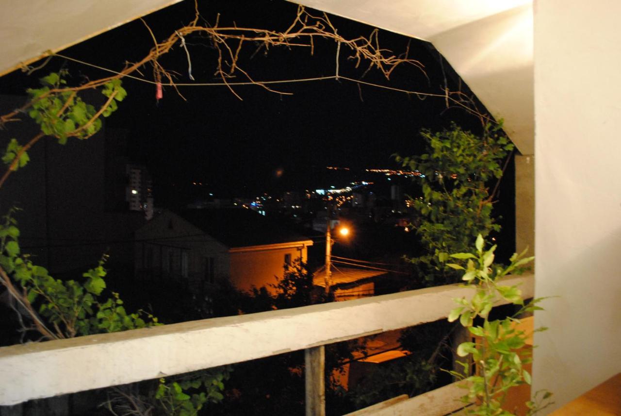 Family Guesthouse - Macharashvili Tbilisi Exteriör bild