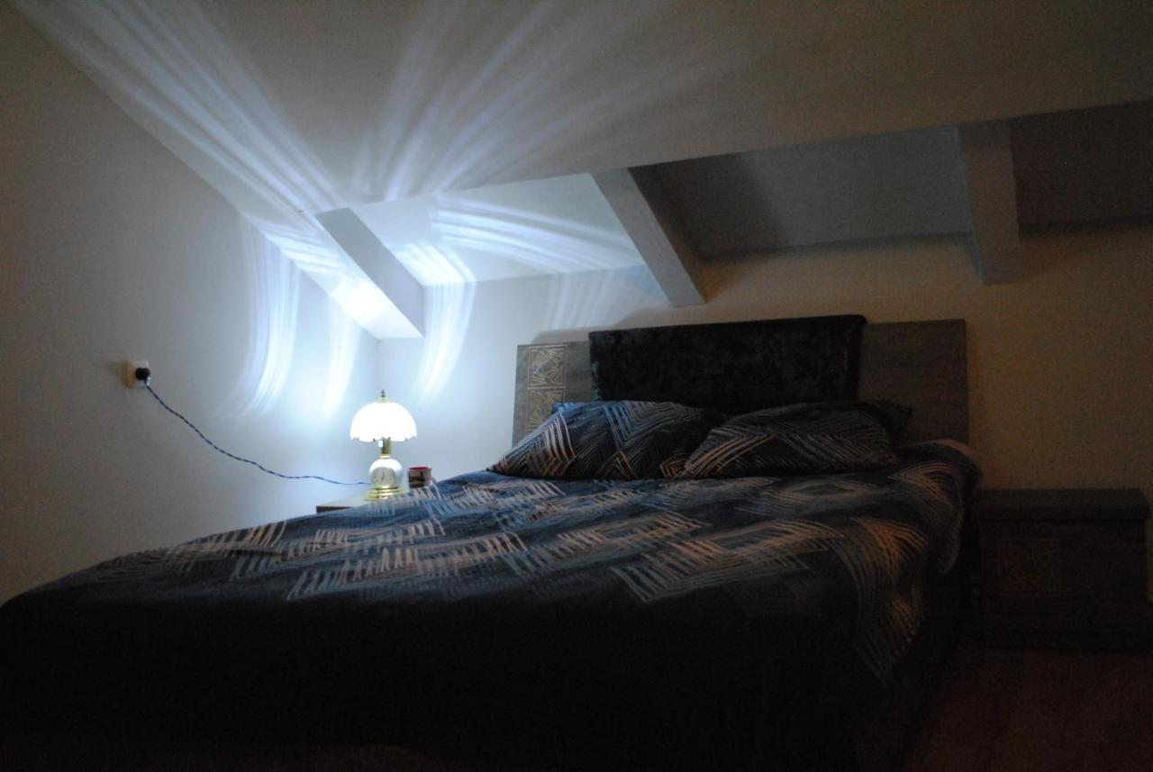 Family Guesthouse - Macharashvili Tbilisi Exteriör bild