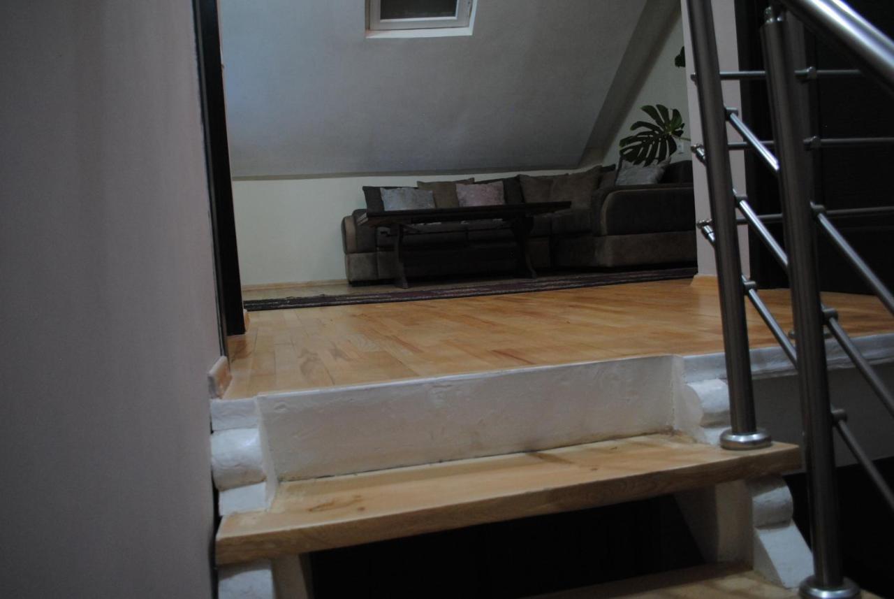 Family Guesthouse - Macharashvili Tbilisi Exteriör bild