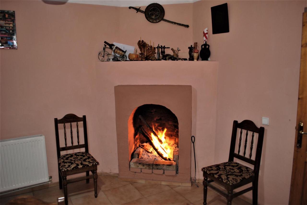 Family Guesthouse - Macharashvili Tbilisi Exteriör bild