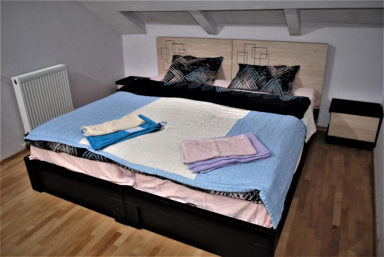 Family Guesthouse - Macharashvili Tbilisi Exteriör bild